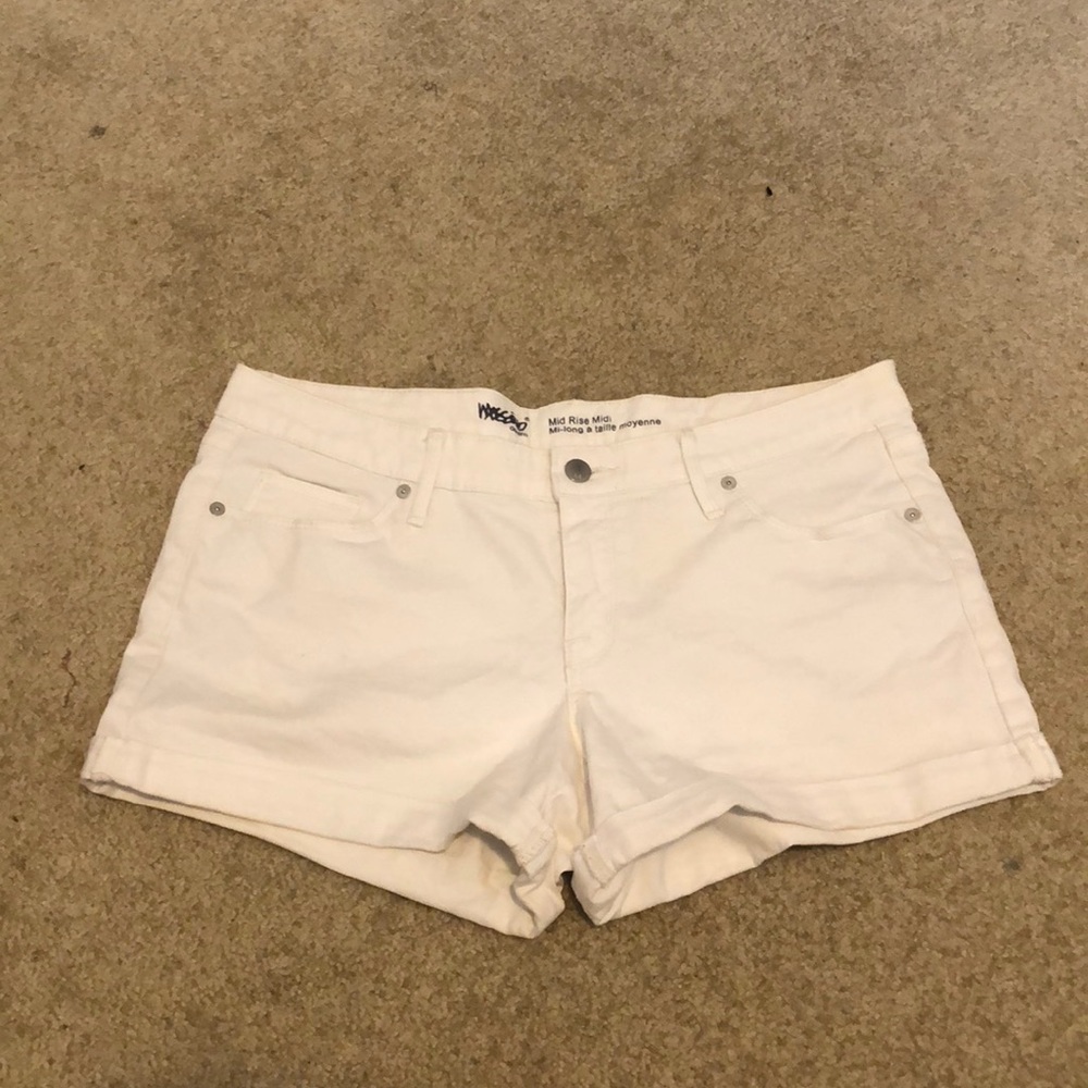 Mid rise denim white shorts